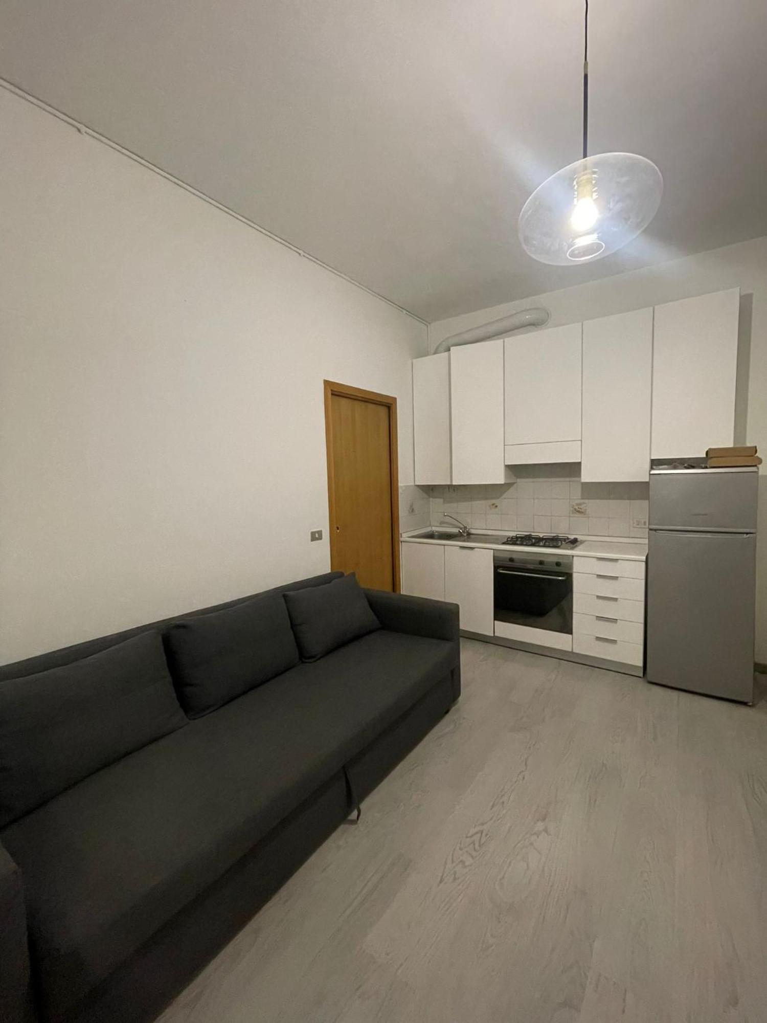 Lovely Apartment Near Centrale Мілан Екстер'єр фото
